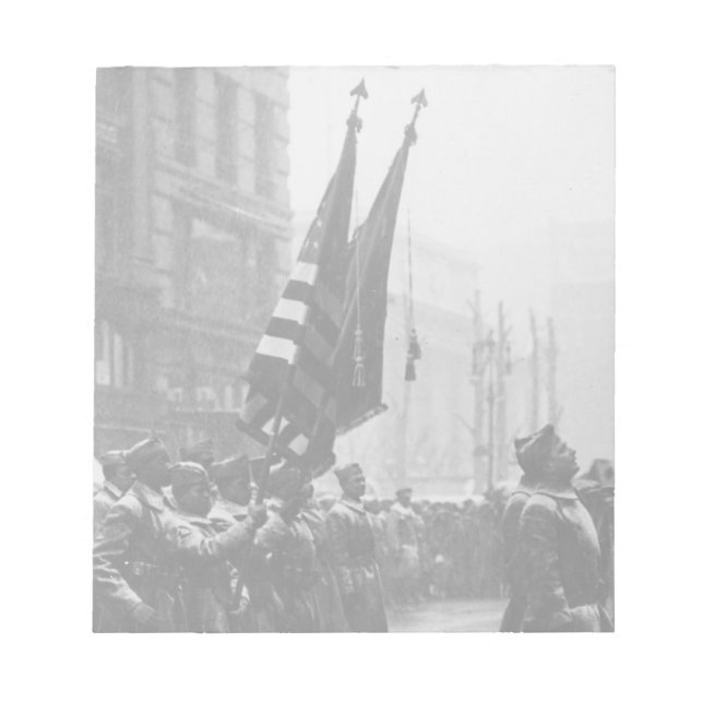 Bloc-note Des soldats "Buffalo" retournent des couleurs - 19 (Devant)