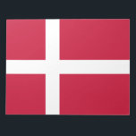 Bloc-note Drapeau danois<br><div class="desc">Ce dessin présente le drapeau national du Danemark, pays nordique d'Europe du Nord. La partie continentale danoise, la plus méridionale des régions scandinaves, se compose d'une péninsule, de Jutland, et d'un archipel de 443 îles nommées, dont la plus grande est Seeland, Funen et l'île Jutlandic Nord. Le Danemark se trouve...</div>