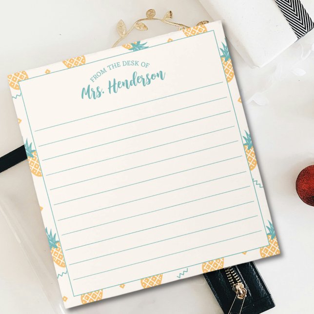Bloc-note Du Bureau Du Mignonne Motif D'Ananas Fille (Créateur téléchargé)