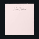 Bloc-note Élégant Chic Script Name Blush Pink Personnalisé<br><div class="desc">Ce bloc-notes est doté d'un bel arrière - plan rose pâle avec une typographie simple et élégante. Toutes les couleurs de ce design sont personnalisables.</div>
