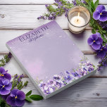 Bloc-note Elegant Purple Violets Boho Floral - Name<br><div class="desc">Add timeless elegance to everyday notes with this personalized purple violets floral notepad, designed to be both beautiful and practical. Perfect for adult birthdays, bridal showers, baby shower favors, or general daily use, this notepad blends classic floral charm with a clean, modern layout. The design features graceful violet florals arranged...</div>