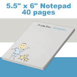 Bloc-note Enfants petit bâton garçon gris et bleu avec étoil<br><div class="desc">Personnalisez ce bloc-notes pour un petit garçon,  avec son nom.
Conçu en gris avec un petit personnage en bâton de garçon habillé de bleu,  avec des étoiles jaunes.</div>