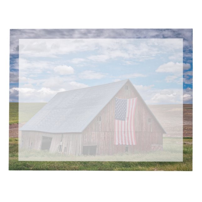 Bloc-note Fermes | Grange rouge rustique avec drapeau améric (Devant)