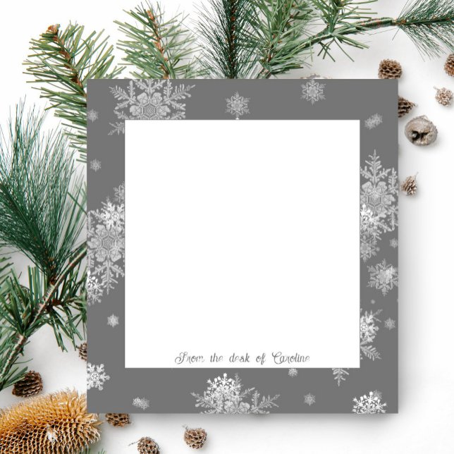 Bloc-note Flocon de neige gris de Noël Personnalisé (Gray Christmas Snowflakes Personalized Notepad)