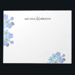 Bloc-note Floral Aquarelle ne m'oubliez pas nom de monogramm<br><div class="desc">Aquarelle botanique Oubliez-moi pas les fleurs Bloc-notes personnalisé Aquarelle design feuille avec monogramme et nom. Vous pouvez le personnaliser et ajouter votre propre nom ou texte et monogramme.</div>