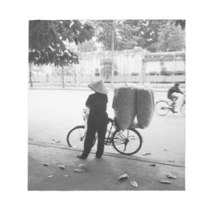 Bloc-note Hanoi Viêt Nam, femme livreuse à bicyclette (NR)