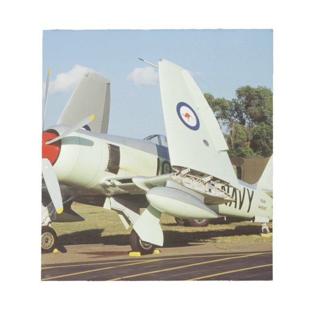 Bloc-note Hawker Sea Fury au CAF, Minnesota Wing, au (Devant)