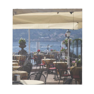 Bloc-note Italie, province de Côme, Bellagio. Café au bord d