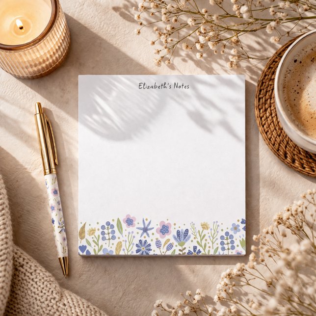 Bloc-note Jolies fleurs bleues fantaisistes de printemps et  (Créateur téléchargé)