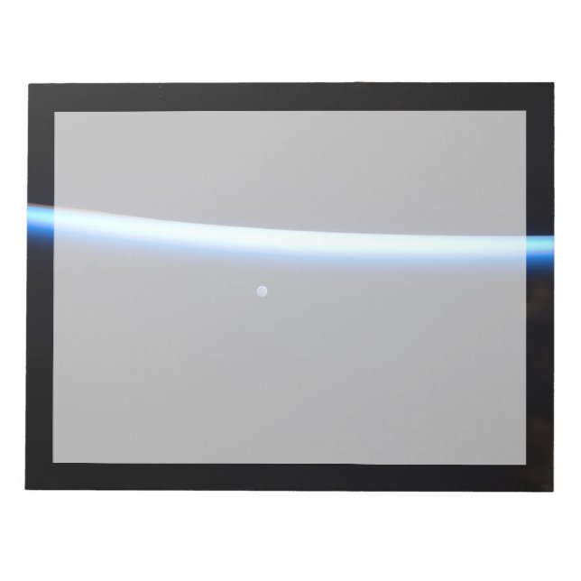 Bloc-note La fine ligne de l'atmosphère terrestre et une lun (Devant)