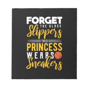 Bloc-note La princesse de basket-ball porte des Baskets