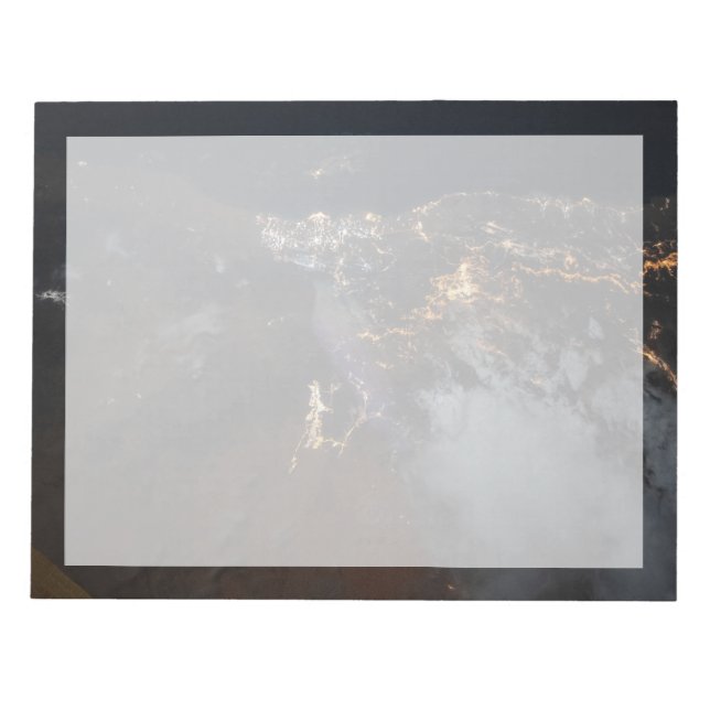 Bloc-note Les Lumières De La Ville De Jazan Et De Ses Banlie (Devant)