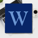Bloc-note LETTRE INITIALE Bleu Fleur | Sapphire Blue<br><div class="desc">LETTRE INITIALE Bleu Fleur | Sapphire bleu couleur solide. Vous pouvez choisir d'ajouter votre initiale ou l'initiale d'un être cher. Qu'il s'agisse d'un cadeau sincère pour quelqu'un qui vous est cher ou d'un régal personnel, vous avez le choix. Vous pouvez également supprimer la personnalisation et profiter du design élégant et...</div>