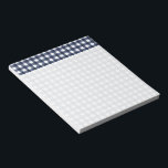 Bloc-note Marine Bleu Classique En vichy Vérifier Plaid<br><div class="desc">Tendance estivale moderne, pique-nique en vichy motif tartan plaid dans les couleurs bleu marine et blanc.</div>