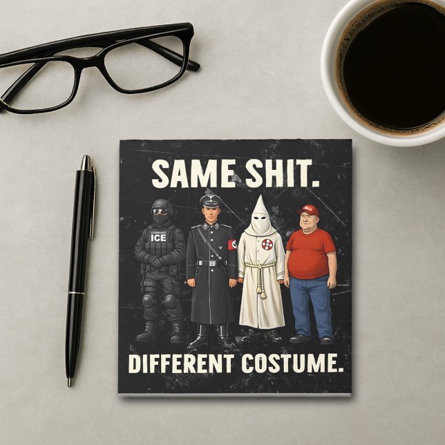 Bloc-note Même Différent Costume (Créateur téléchargé)