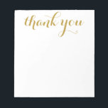 Bloc-note Merci Gold Script Print 5,5 x 6<br><div class="desc">Ce bloc-notes de 5, 5 x 6 avec 40 pages qui dit "Merci" en belle police de script en or est parfait pour tout le monde! Avec son joli imprimé, il aurait l'air merveilleux sur n'importe quel bureau! #blocs-notes#thankyou</div>