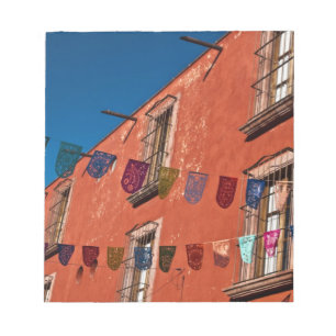 Bloc-note Mexique, San Miguel de Allende. Bannières colorées