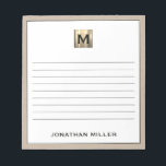 Bloc-note Monogramme d'or en lin beige personnalisé<br><div class="desc">Restez organisé avec style avec ce bloc-notes personnalisé en lin beige avec un design sophistiqué en monogramme noir et or. Les pages alignées offrent un espace suffisant pour noter des notes, des listes de choses à faire, etc., tandis que le design élégant ajoute une touche de luxe à votre vie...</div>