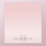 Bloc-note Monogramme rose personnalisé et votre nom<br><div class="desc">Conception monogramme mignonne et fillette.</div>