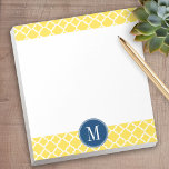 Bloc-note Monogramme sur mesure du Motif de Quatrefoil Jaune<br><div class="desc">Un design populaire avec des couleurs vives et un espace pour ajouter vos monogrammes ou votre nom. Couleurs et motifs tendance pour votre téléphone. Si vous devez ajuster les initiales,  cliquez sur le bouton personnaliser et apporter des modifications.</div>