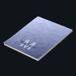 Bloc-note Motif de maille géométrique bleu gris Monogramme<br><div class="desc">Bloc-notes personnalisé Monogramme pour l'école et le bureau avec votre initiale et votre nom personnalisés. Maille géométrique triangulaire avec dégradé ombré gris bleu clair foncé.</div>