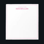 Bloc-note Nom moderne Monogramme encadré rose personnalisé<br><div class="desc">Ce bloc-notes moderne dispose d'un simple monogramme à deux lignes et d'un cadre mince. Utilisez le formulaire modèle pour ajouter votre personnalisation.</div>