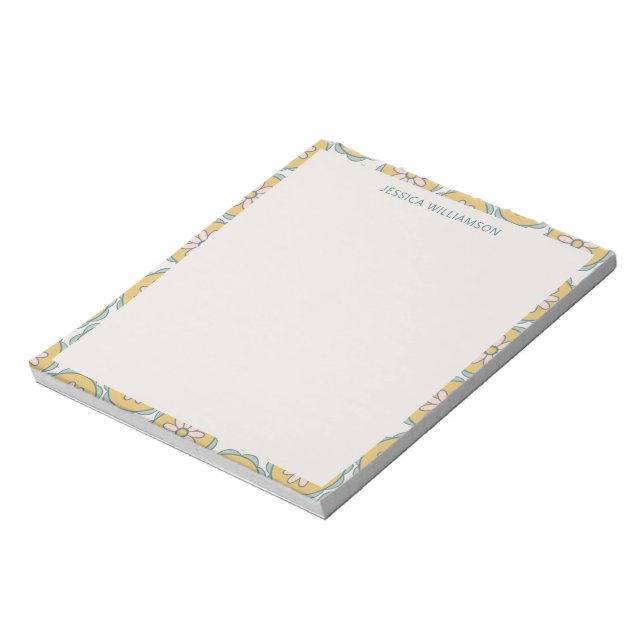 Bloc-note Nom personnalisé Bordure florale pastel jaune (Tourné)
