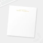Bloc-note Or professionnel<br><div class="desc">Le Bloc-notes professionnel dispose d'un nom et d'un texte personnalisés en style de police serif classique en or sur arrière - plan blanc. Remarque : Les détails du papier sont simulés dans l'illustration. Il n'y aura pas de métal sur ce produit.</div>