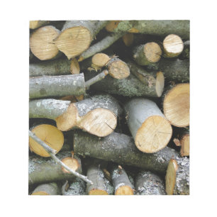 Bloc-note Pile de bois de chauffage coupé empilé