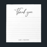 Bloc-note Poignée en noir et blanc merci personnalisée<br><div class="desc">Faites une impression durable avec un bloc-notes personnalisé portant votre nom. Ce bloc-notes pratique et fonctionnel est parfait pour une utilisation quotidienne et une correspondance réfléchie. Customisez ce modèle en customisant le nom au bas du bloc-notes. Fait pour un grand cadeau, le rembourrage en stock aussi. Doté d'un script de...</div>