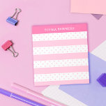 Bloc-note Pois roses et rayures Ajouter votre nom<br><div class="desc">Bloc-notes personnalisé rose-fille avec pois polka et rayures dans une teinte douce de rose et votre nom en blanc contre rose-chaud. Bloc-notes à rayures roses et à points polka personnalisées avec votre nom en lettres blanches. Joignez vos notes sur ce joli bloc-notes pois et rayures avec votre nom imprimé en...</div>