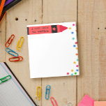 Bloc-note Red Crayon & Stars Colorée Note de l'enseignant<br><div class="desc">Une note du bloc-notes de l'enseignant de l'école personnalisée avec le nom de l'enseignant écrit sur une crayon rouge avec des étoiles colorées. Bloc-notes pour enseignants de maternelle avec un crayon et des étoiles.</div>