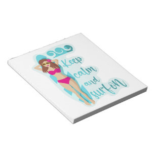 Bloc-note Restez calme et surf sur la brunette fille Carte