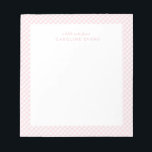 Bloc-note Rose en vichy doux simple personnalisé<br><div class="desc">Avec son cadre en vichy rose mignon, ce bloc-notes est la façon idéale d'envoyer une note personnalisée douce. Le texte dit "une petite note de" et comprend de la place pour un nom, mais il peut être modifié pour dire tout ce que vous voulez. Fait une grande farce de bas...</div>