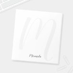 Bloc-note Script moderne Monogramme personnalisé et nom<br><div class="desc">Monogramme personnalisé et nom Notes avec nom personnalisé dans le style de police de script moderne gris et monogramme dans le style de police de script moderne gris clair comme arrière - plan sur arrière - plan blanc.</div>