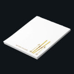 Bloc-note Skis Gold personnalisés | Illustration de ski Vint<br><div class="desc">Ski alpin moderne,  ski,  design sur le thème du skieur avec skis dorés et bâtons dorés. Simple illustration de ski en or de vacances festives pour les amateurs de ski.</div>