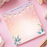 Bloc-note String Lights Floral Pastel Nom personnalisé<br><div class="desc">Créez une atmosphère magique et accueillante avec ce bloc-notes personnalisé. Des lampes à cordes délicates sont drapées sur le dessus, avec de subtiles touches florales et feuillues au fond, créant une charmante bordure. L'arrière - plan douce et pastel renforce l'effet chaud et scintillant. Ajoutez votre propre texte pour customiser ce...</div>