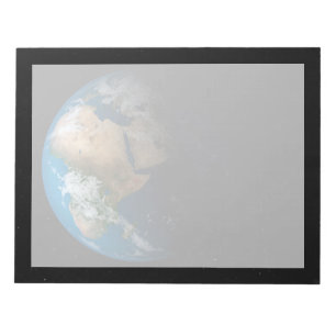 Bloc-note Terre Pleine Montrant Des Nuages Simulés Sur L'Afr