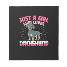 Une fille qui aime Dachshund