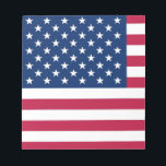 Bloc-notes avec le drapeau des États-Unis d'Amériq<br><div class="desc">Ajoutez une touche vibrante d'esprit américain à votre écriture avec notre bloc-notes exclusif avec le drapeau des Etats-Unis ! Conçu avec une attention minutieuse aux détails, ce bloc-notes est plus qu’un simple accessoire d’écriture, c’est une célébration du patrimoine américain et de la fierté culturelle. Le design audacieux présente fièrement les...</div>