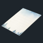 Bloc-notes bordé de pins bleus d'hiver<br><div class="desc">Ce bloc-notes bordé de pins bleus d'hiver présente une aquarelle sereine illustrant les pins poussiéreux le long de la frontière et un doux lessivage du ciel bleu au sommet. La scène d'hiver apaisante offre un cadre magnifique pour la rédaction de lettres, la prise de notes et les listes de choses...</div>