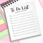 Bloc-notes de la liste de lecture simple moderne<br><div class="desc">Un bloc-notes noir et blanc simple et moderne avec les mots "faire la liste" dans une police de script. Personnalisez-le avec votre nom. Faites un cadeau amusant pour la Saint Valentin,  les anniversaires ou toute occasion! Conçu pour vous par Blackberry Boulevard.</div>