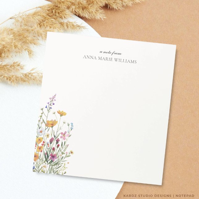 Bloc-notes élégant et chic à motifs floraux person (Floral Chic Notepads in 5.5 by 6 in. Find note cards and stationery in collection.)