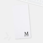 Bloc-notes monographique et nom personnalisé<br><div class="desc">Monogramme personnalisé et cadeau de nom caractéristiques monogramme personnalisé et nom en noir classique serif style de police sur arrière - plan blanc. Parfait comme cadeau de vacances,  cadeau de fête des pères et cadeau pour toutes les occasions spéciales.</div>