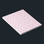 Bloc-notes personnalisé avec nom et coeur<br><div class="desc">Ce bloc-notes mignon présente une conception d'un nom et des coeurs répétés sur le papier. Le design est personnalisé afin que vous puissiez le customiser en modifiant le nom à tout ce que vous voulez. Remarque : Le coeur fait partie du champ de texte, vous devez donc quitter le coeur...</div>