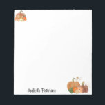 Bloc-notes personnalisé Citrouilles d'automne pers<br><div class="desc">Papier à lettres de bloc-notes personnalisable avec citrouilles d'automne peints avec fausse parties scintillant.</div>