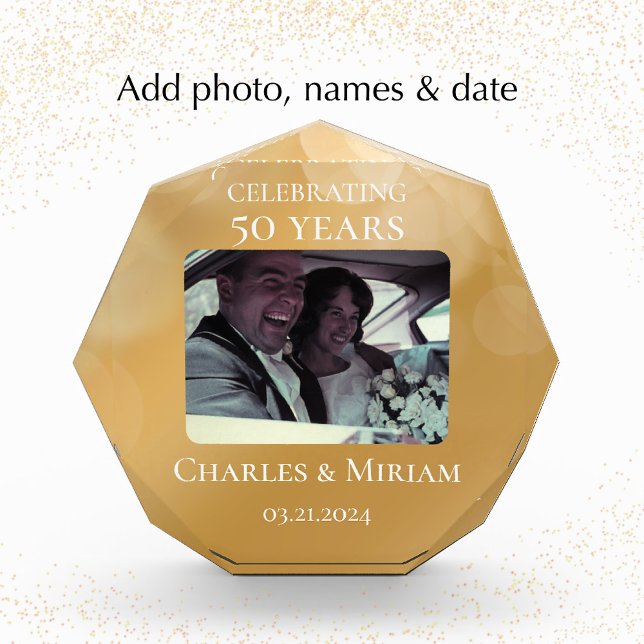 Bloc Photo Cadeau commémoratif personnalisé avec photo pour l (Create a golden wedding anniversary photo keepsake gift. Personalize acrylic photo block with names.)
