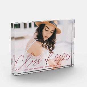 Bloc Photo Classe de 2023 Moderne Burgundy Script Graduation