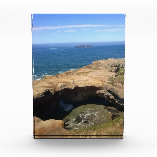 Bloc Photo Devil's Punchbowl & Otter Rock, OU (Devant)