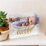 Bloc Photo Effet or Lettrage de script "Hello" Baby<br><div class="desc">Gold Effect Script Lettrage "Hello" Baby photo design personnalisé.</div>